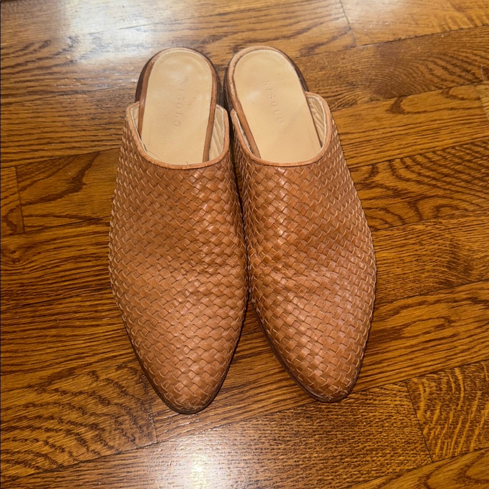 Nisolo Tan Woven Leather Mule Slides - Picture 4 of 6